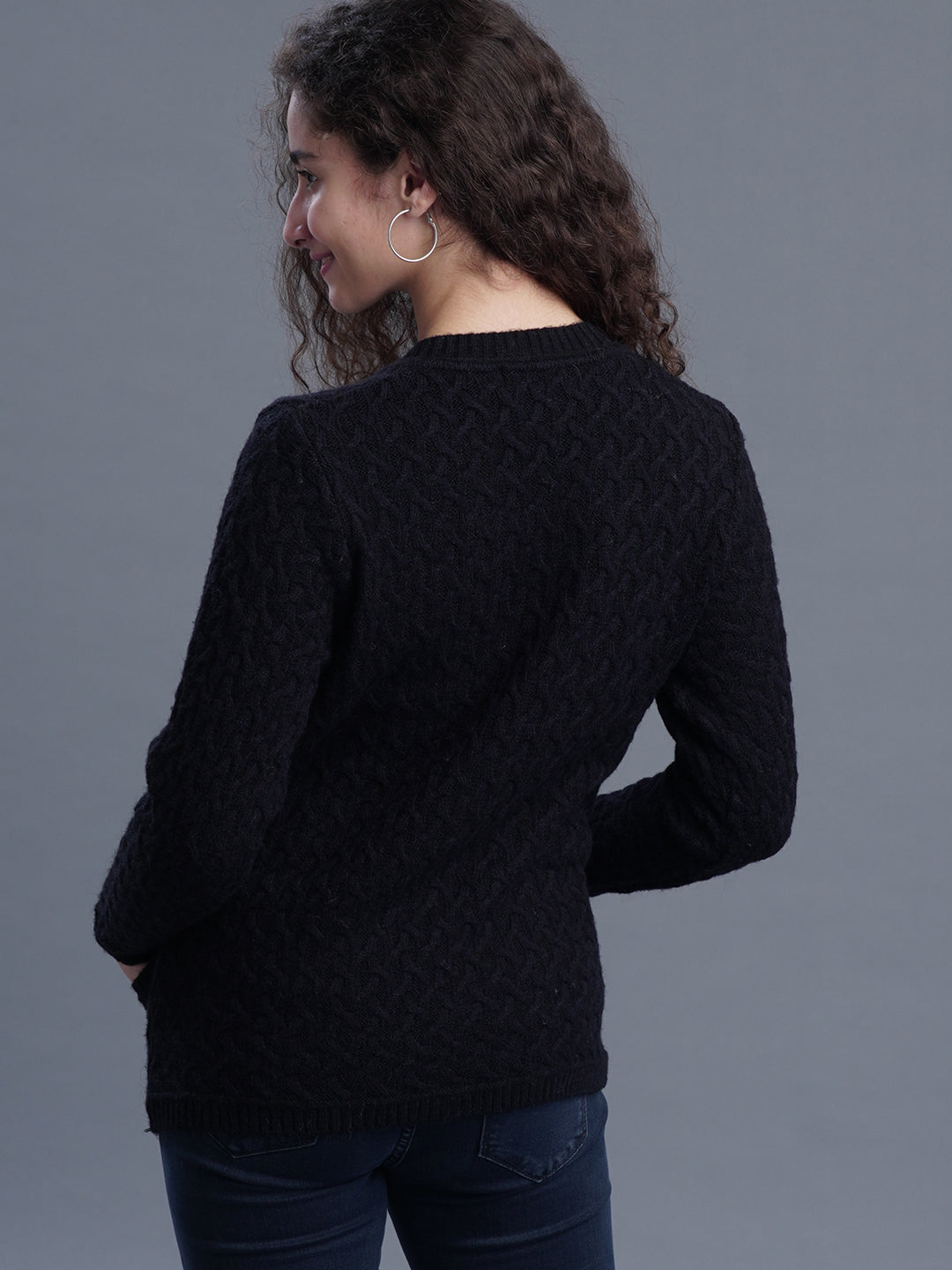 Noir Knit V-Neck CARDIGAN