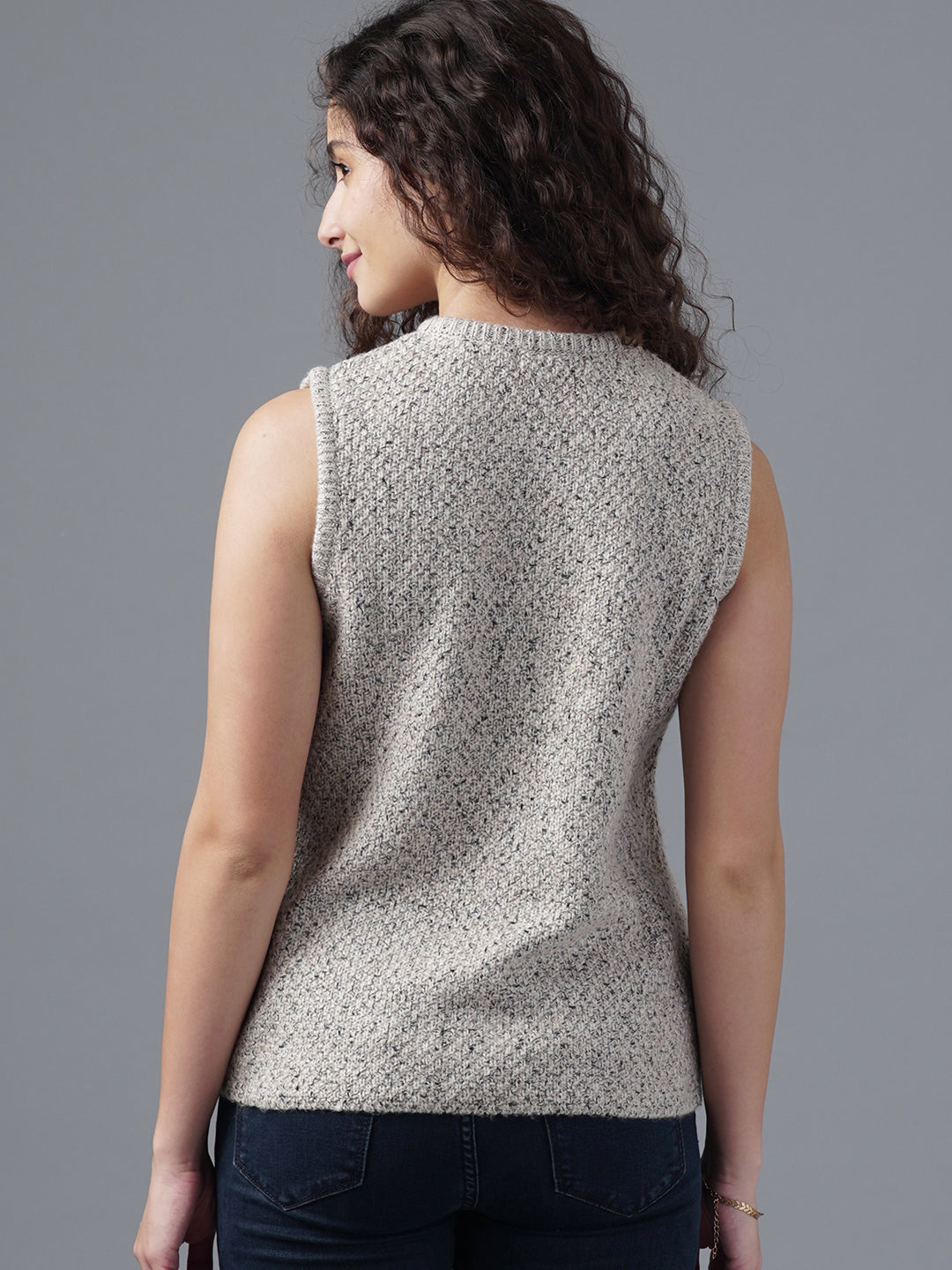 Virsa Round Neck Textured Knit Vest Cardigan