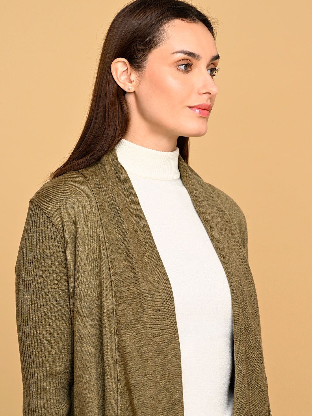 Virsa Savannah shrug