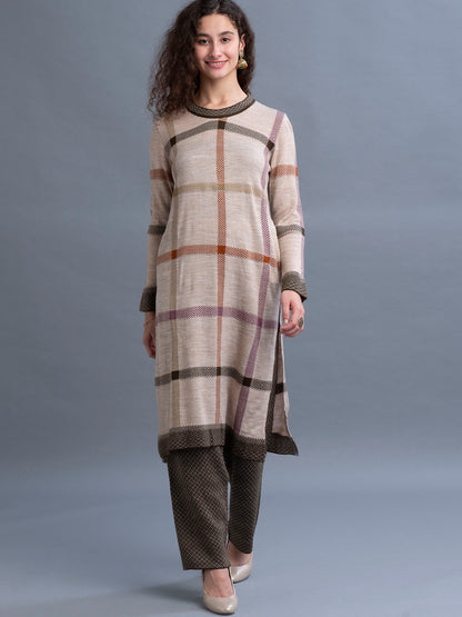 Inaaya Jacquard Casual Set