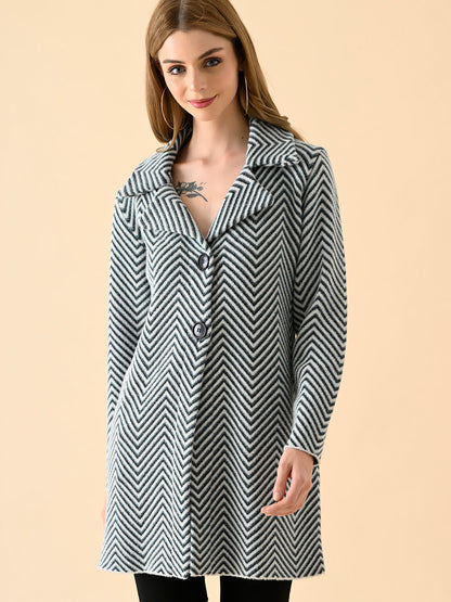 Minimalist Buttoned Knit Overcoat