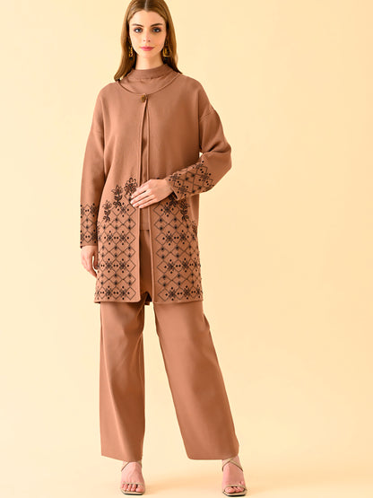 Contemporary Monotone Co-Ord Set