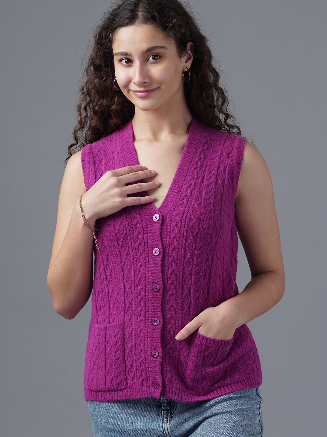 Virsa Timeless Cable Knit V-Neck Vest cardigan
