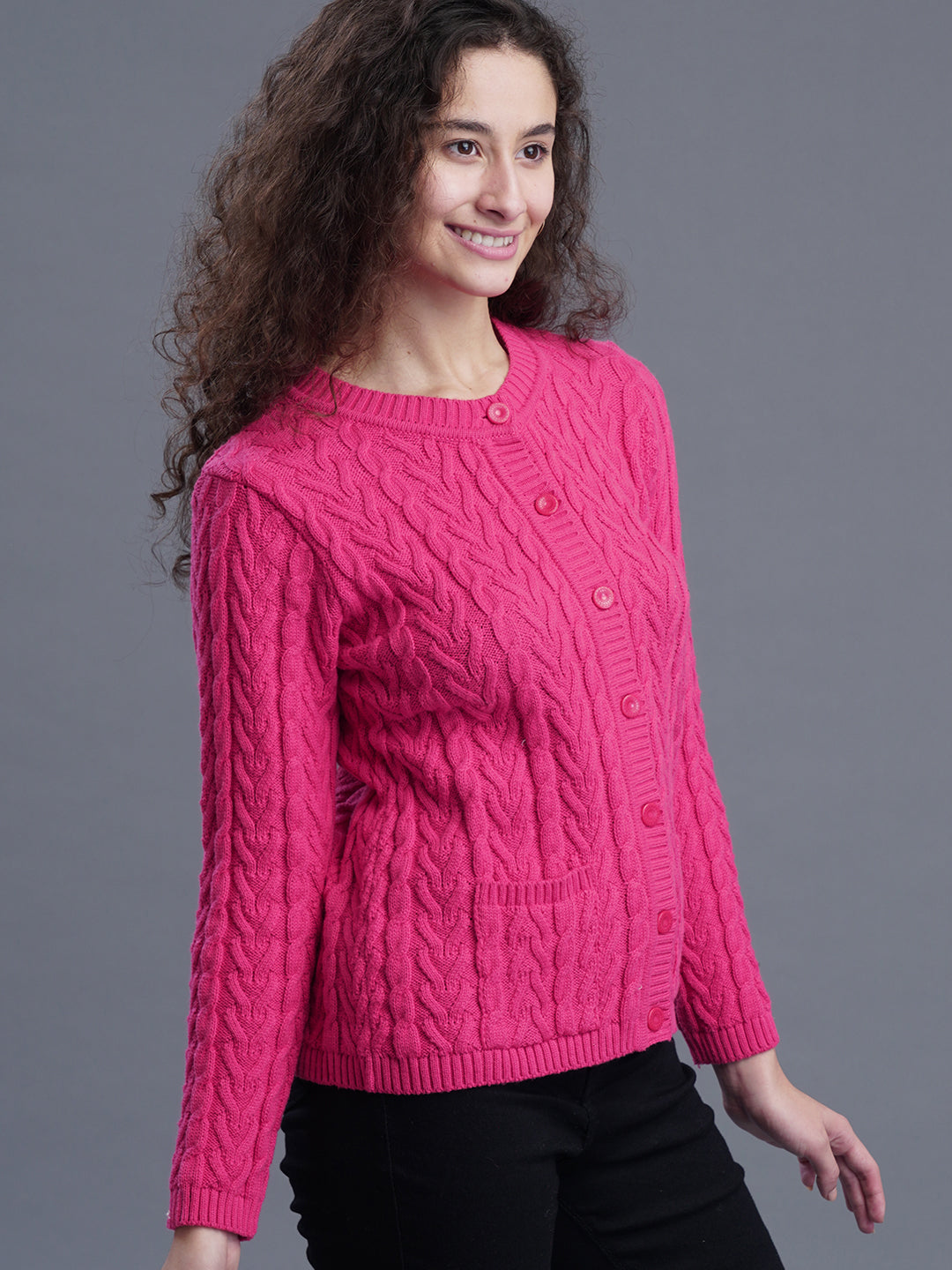Classic Knit Round-Neck CARDIGAN