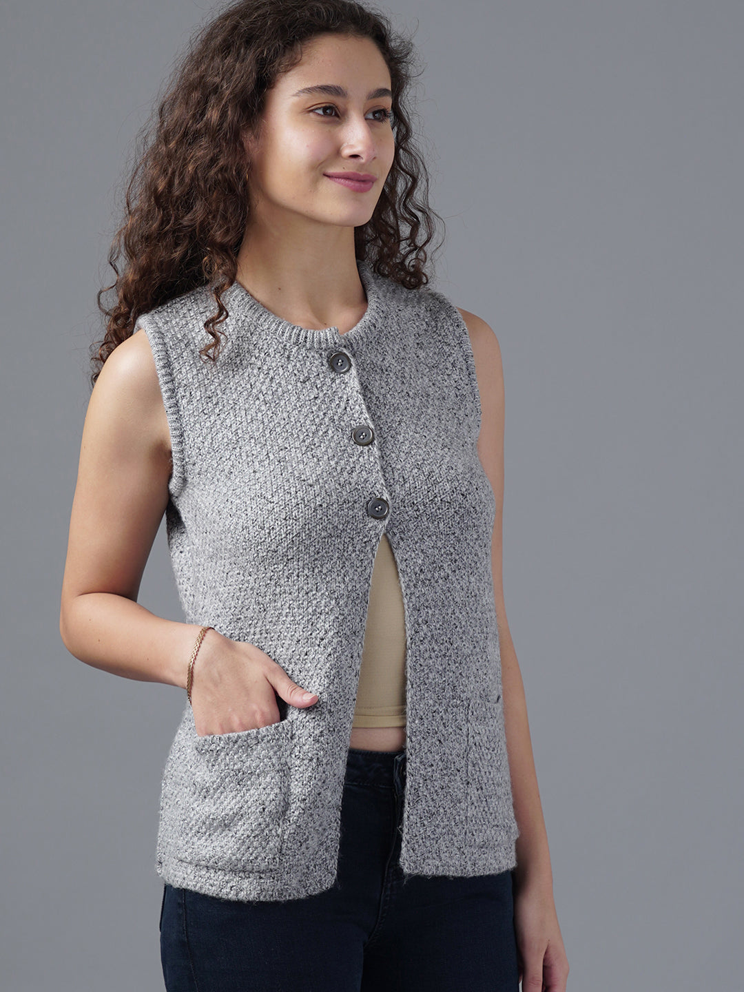 Virsa Round Neck Textured Knit Vest Cardigan