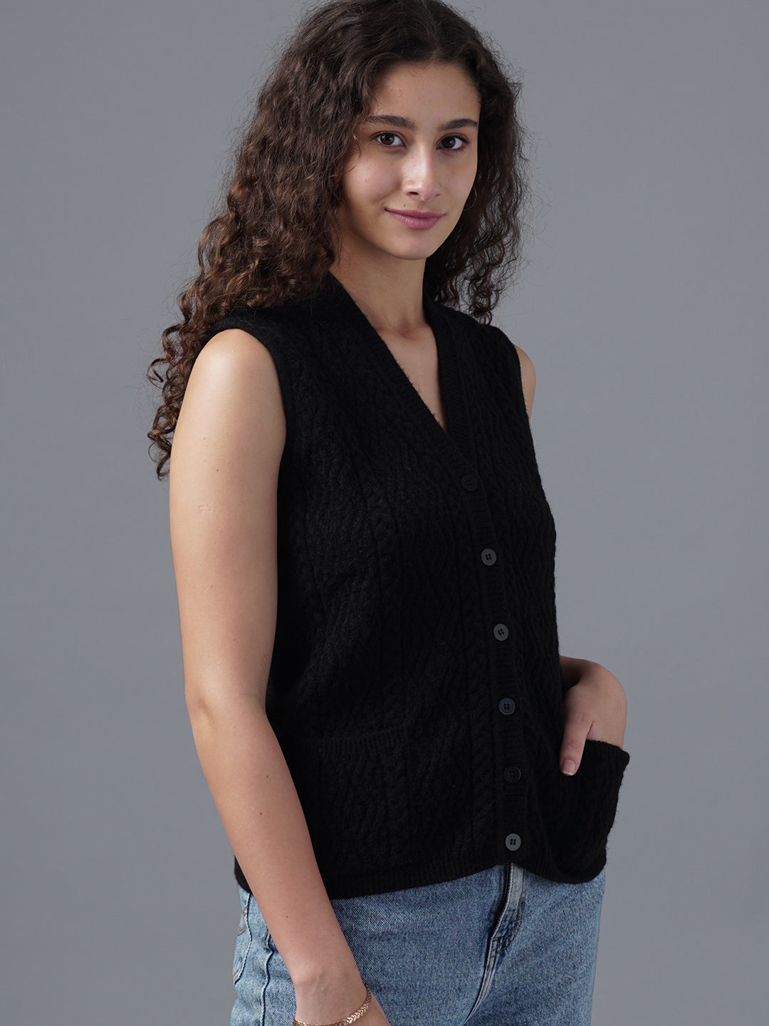 Virsa Textured Knit Sleeveless Vest Cardigan