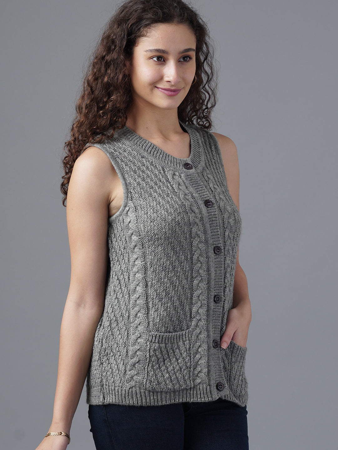 Virsa Cable Knit Sleeveless Cardigan