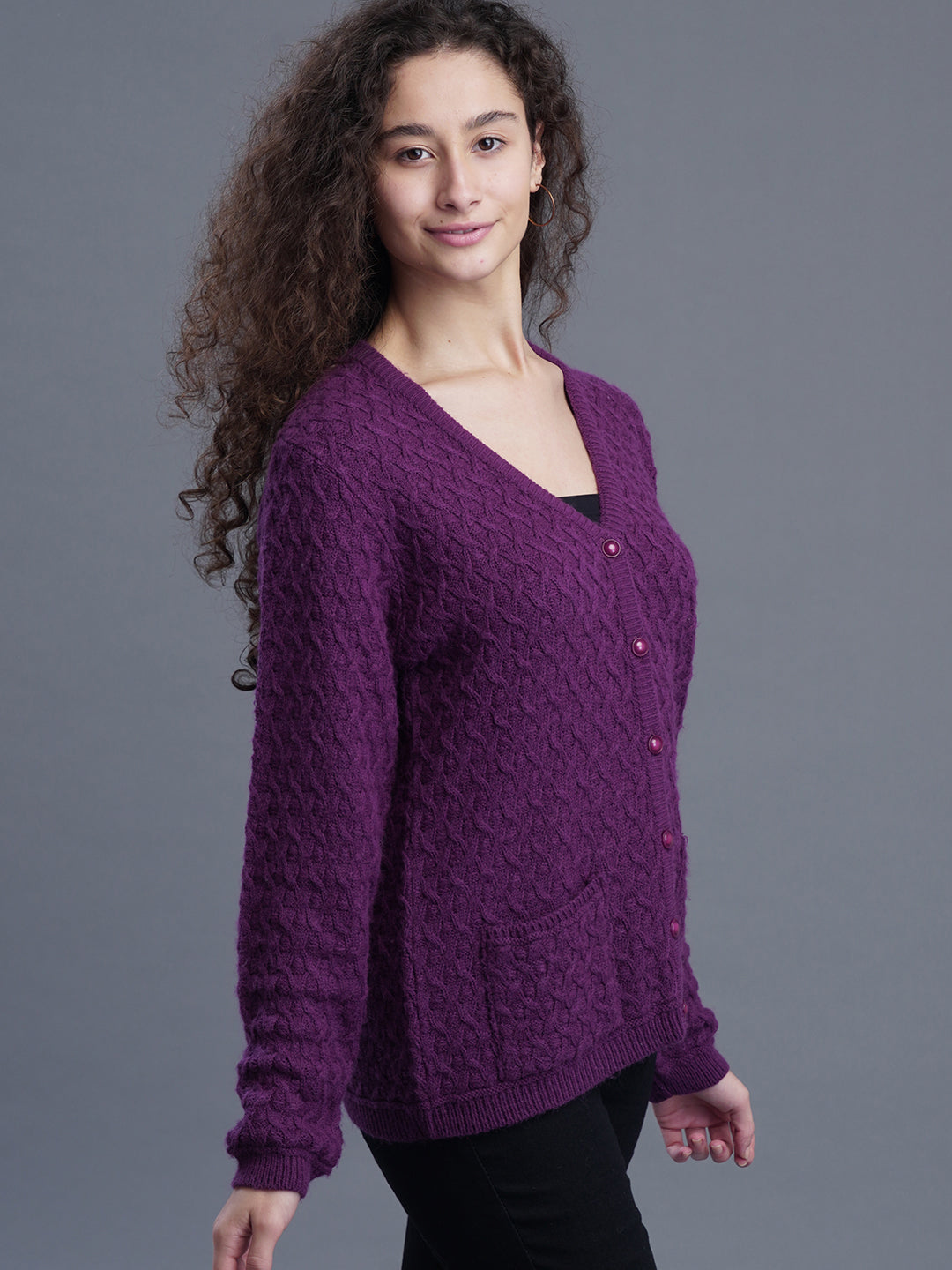 Noir Knit V-Neck CARDIGAN