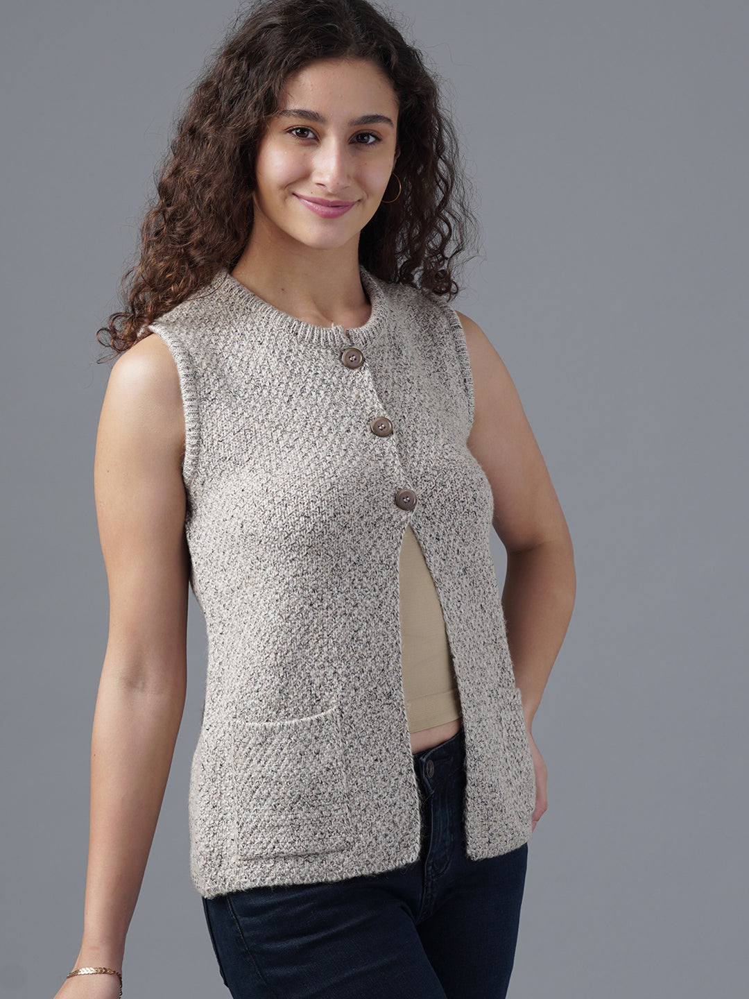 Virsa Round Neck Textured Knit Vest Cardigan