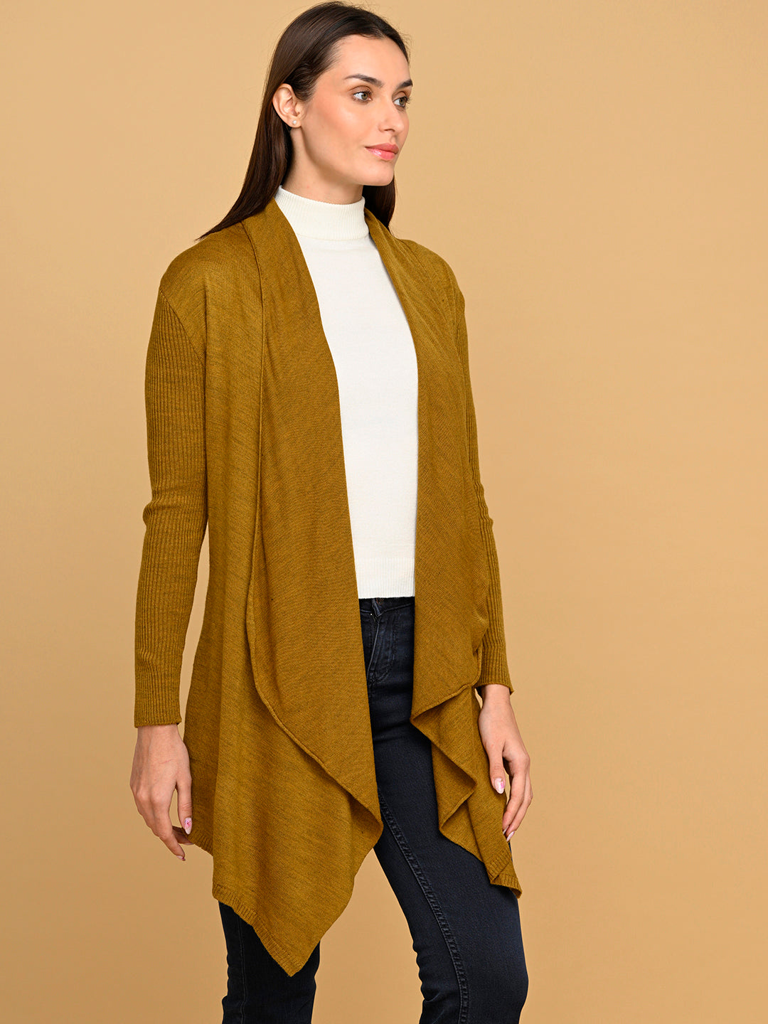 Virsa Savannah shrug