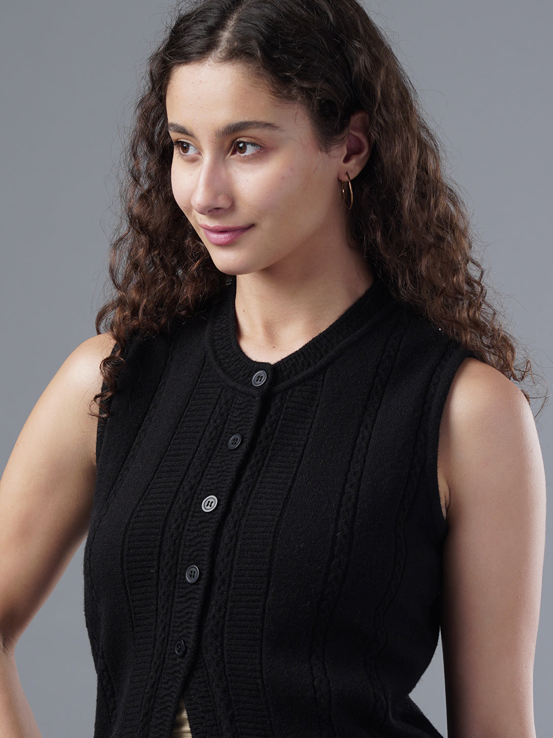 Virsa Cable Knit Sleeveless Cardigan