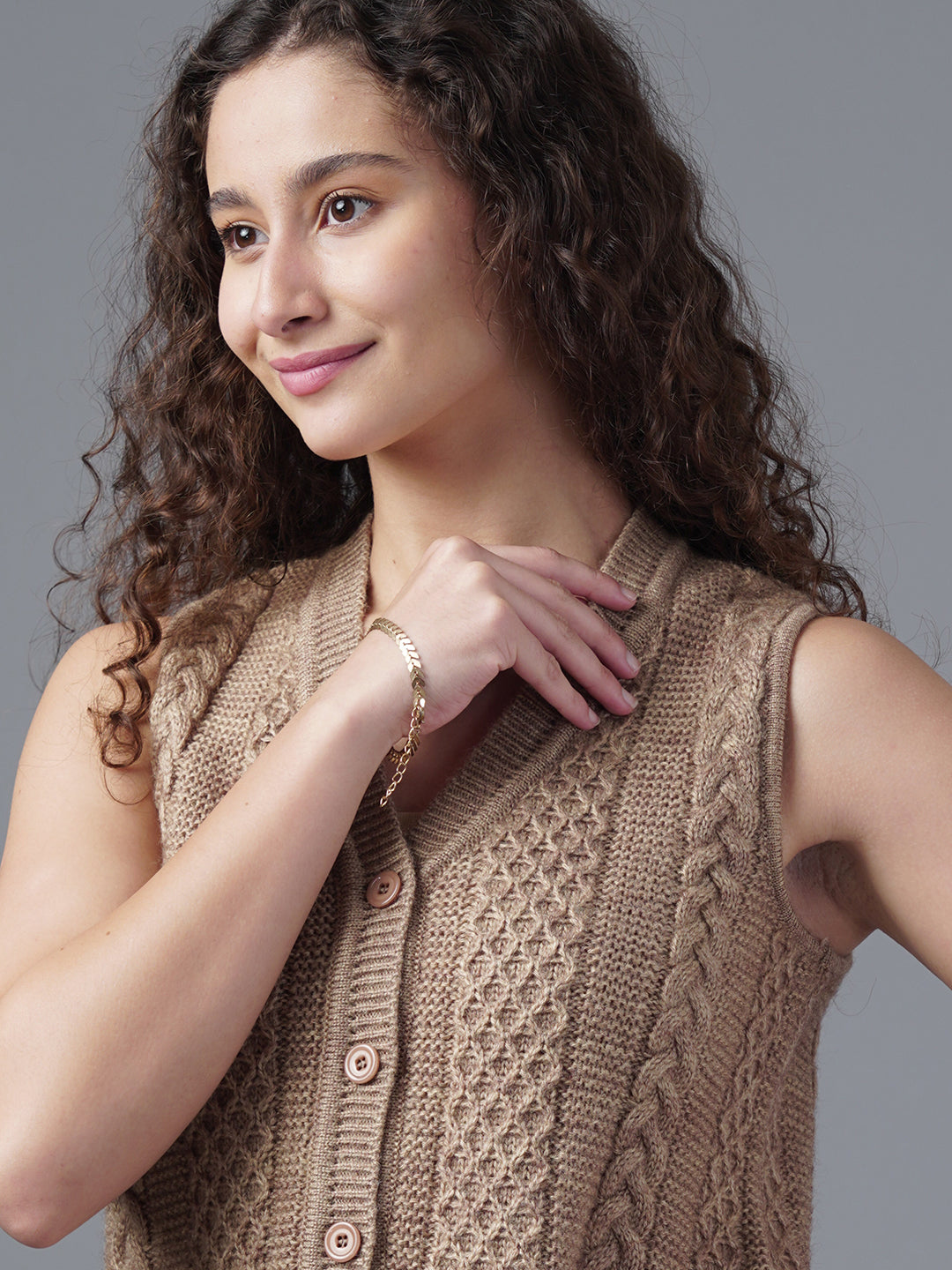 Virsa Diamond Weave V-Neck Vest