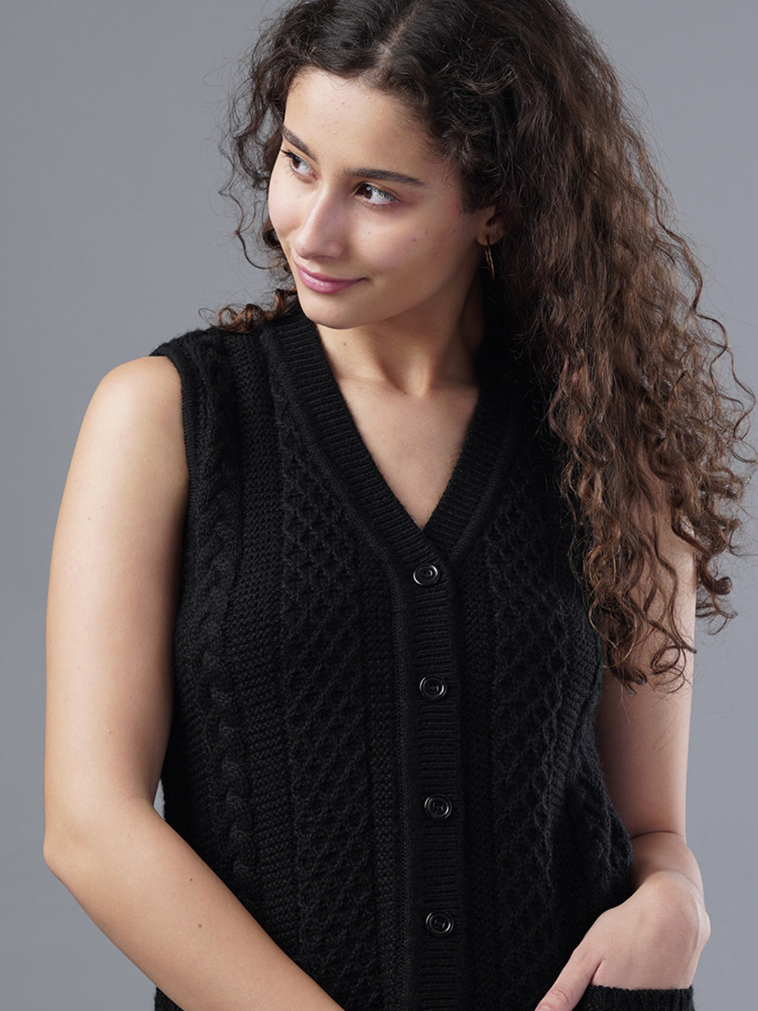Virsa Timeless Cable Knit V-Neck Vest cardigan