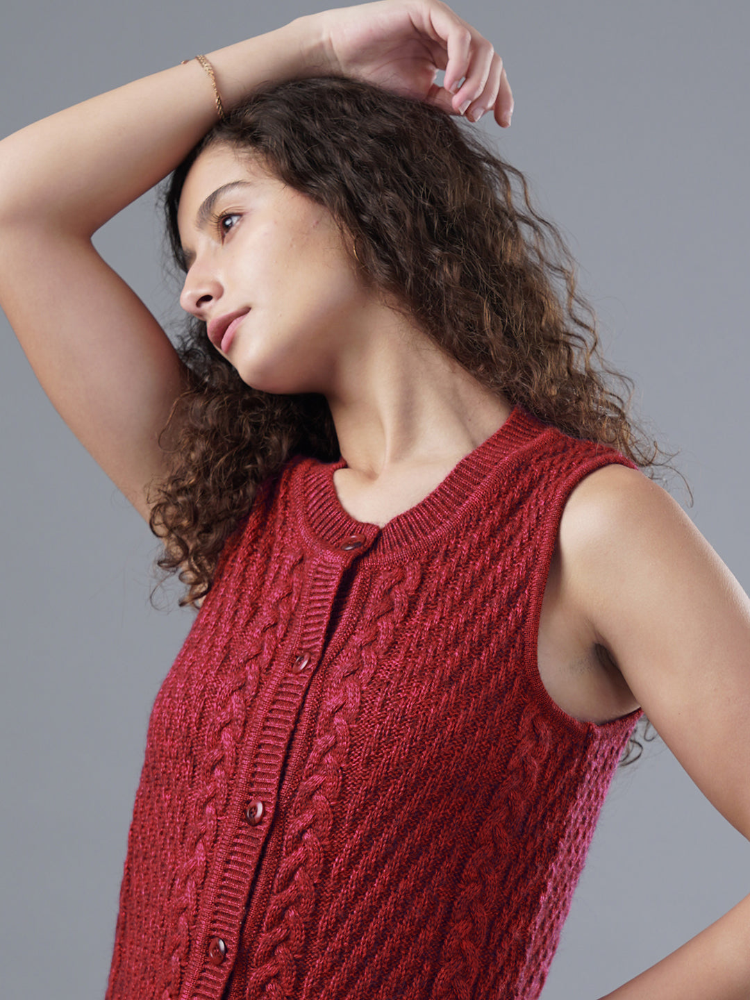 Virsa Cable Knit Sleeveless Cardigan
