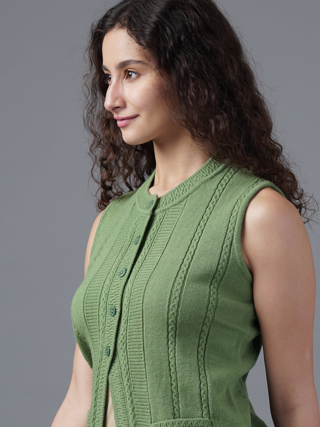 Virsa Cable Knit Sleeveless Cardigan
