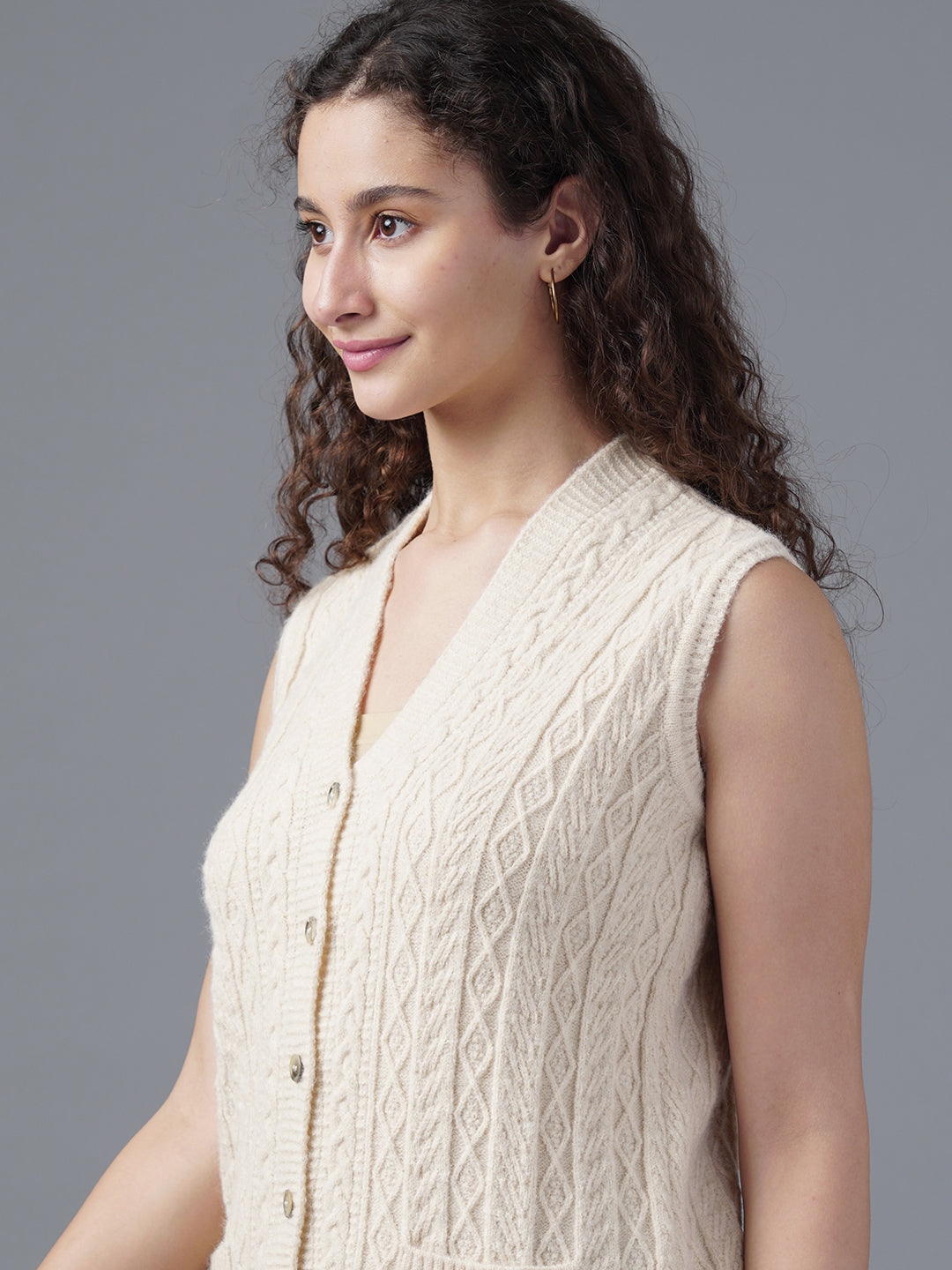 Virsa Timeless Cable Knit V-Neck Vest cardigan