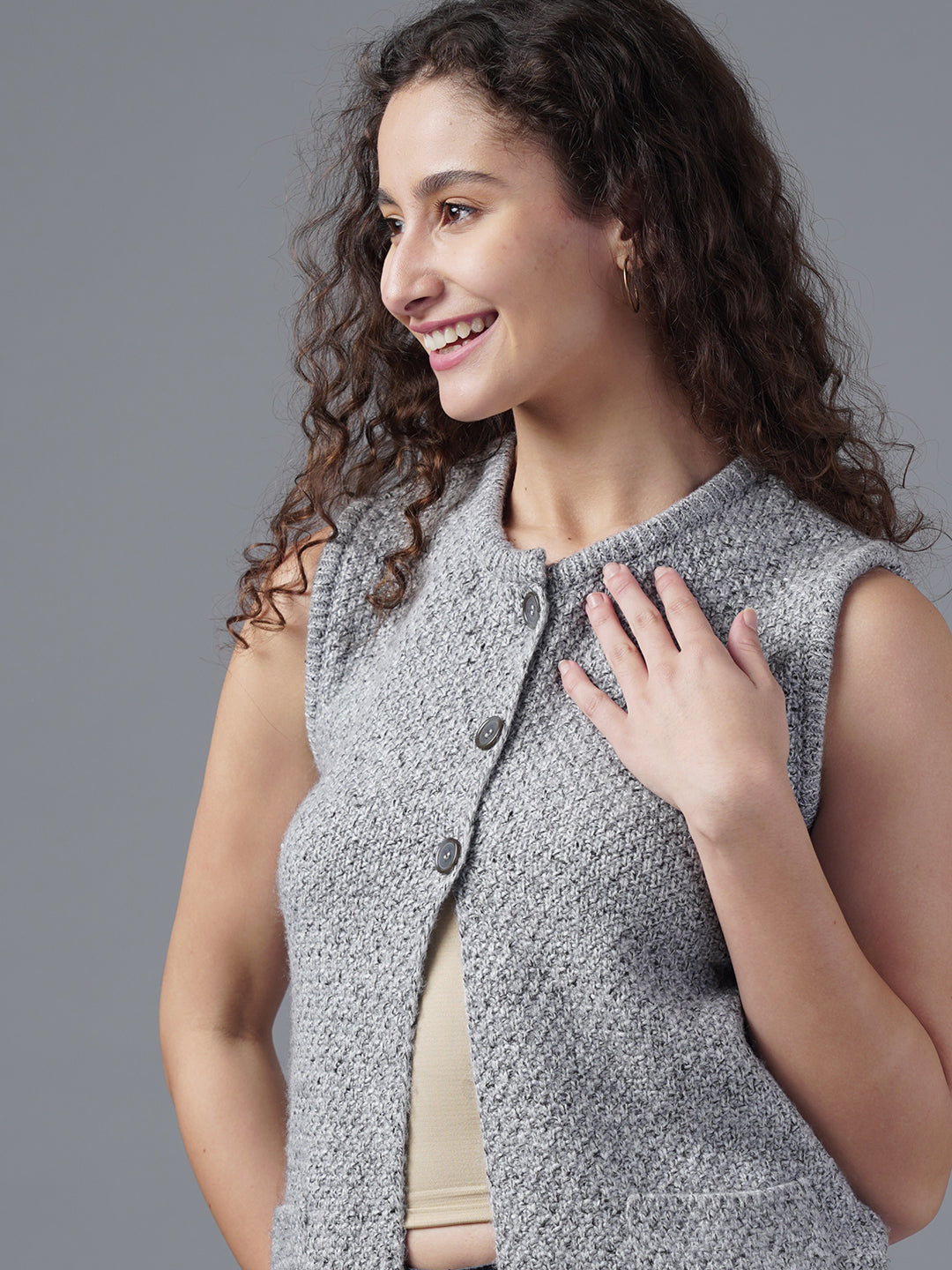 Virsa Round Neck Textured Knit Vest Cardigan
