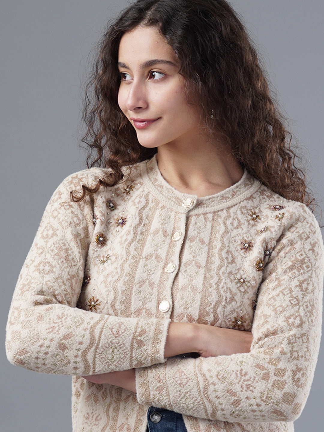 Virsa Embellished Round Neck Cardigan