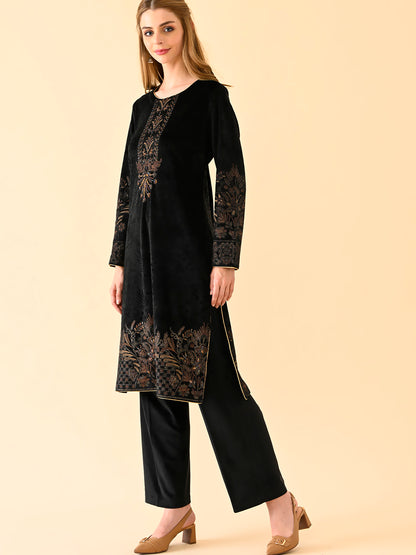 Ebony Bloom Embroidered Kurta Set