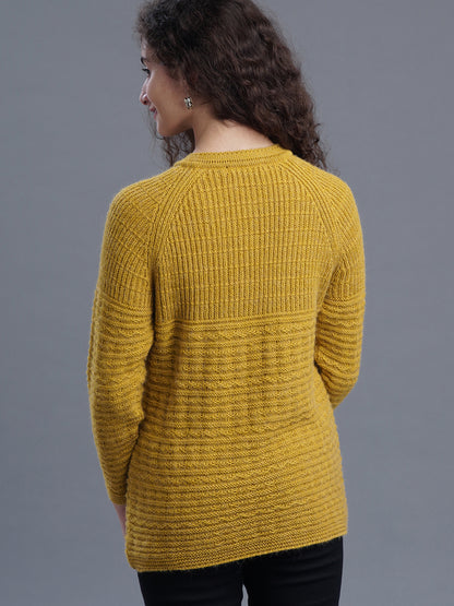  Everyday Bloom Round-Neck Cardigan