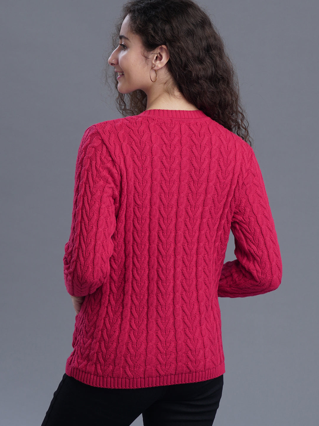 Classic Knit Round-Neck CARDIGAN