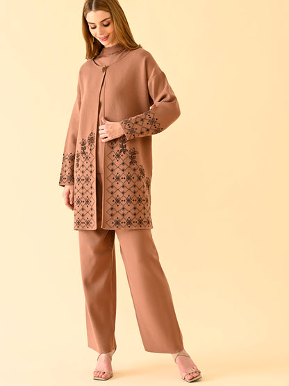 Contemporary Monotone Co-Ord Set