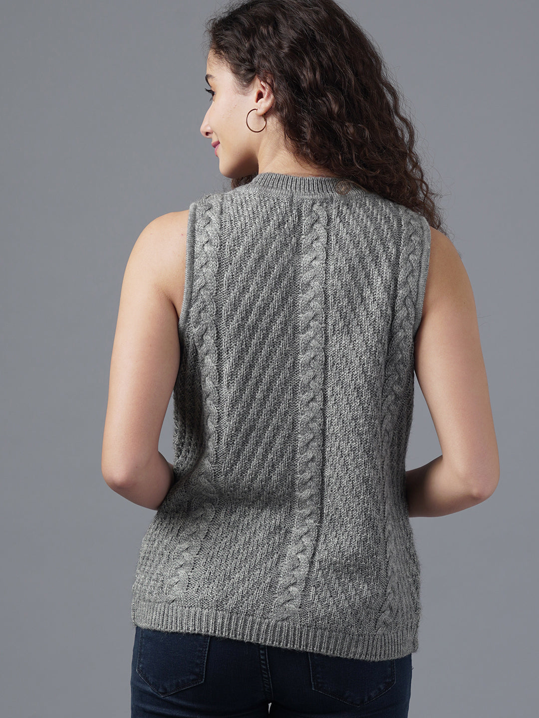 Virsa Cable Knit Sleeveless Cardigan