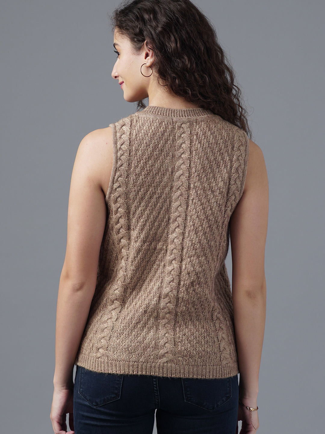 Virsa Cable Knit Sleeveless Cardigan
