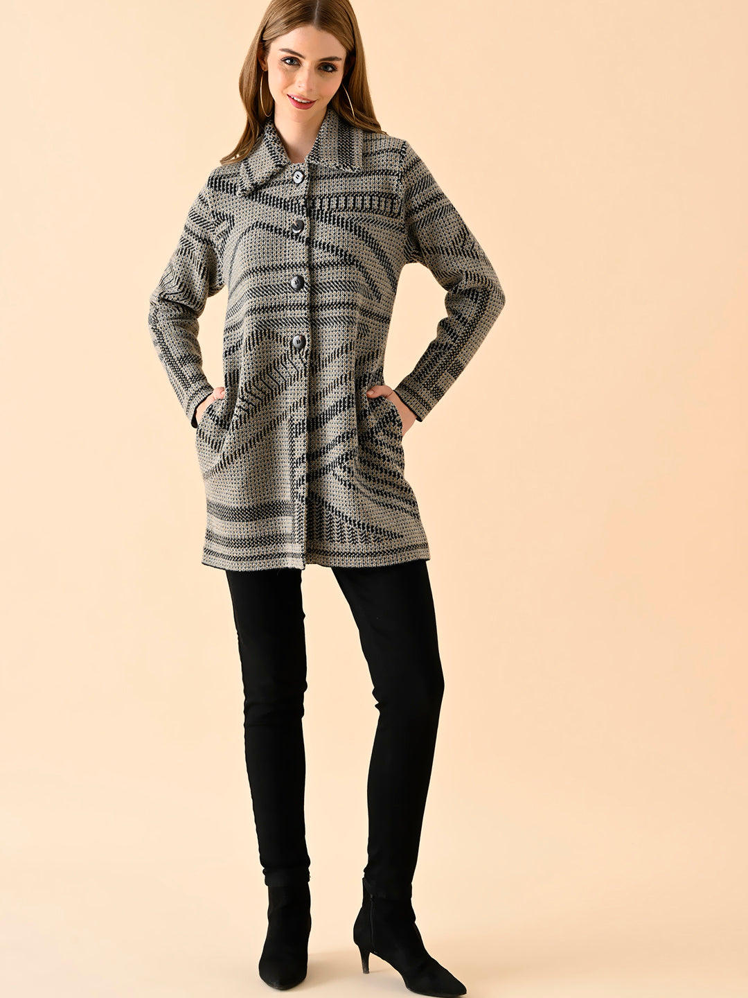 Monochrome Pattern Long Sweater Coat