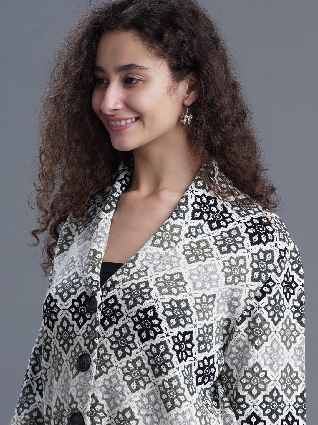  Inaaya Long Knit Cardigan