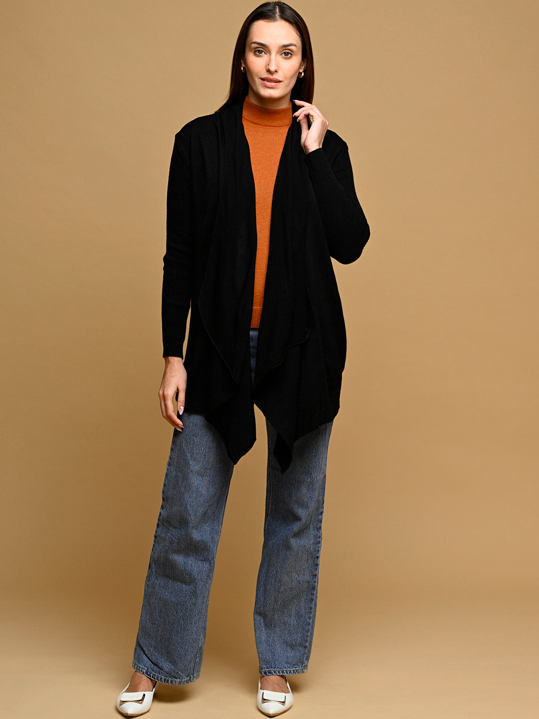 Virsa Savannah shrug