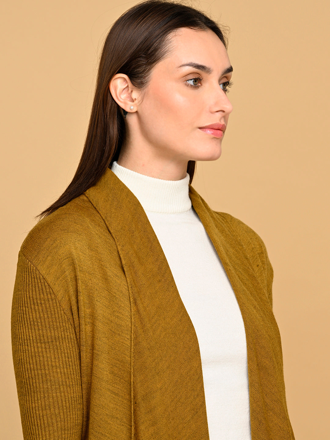 Virsa Savannah shrug