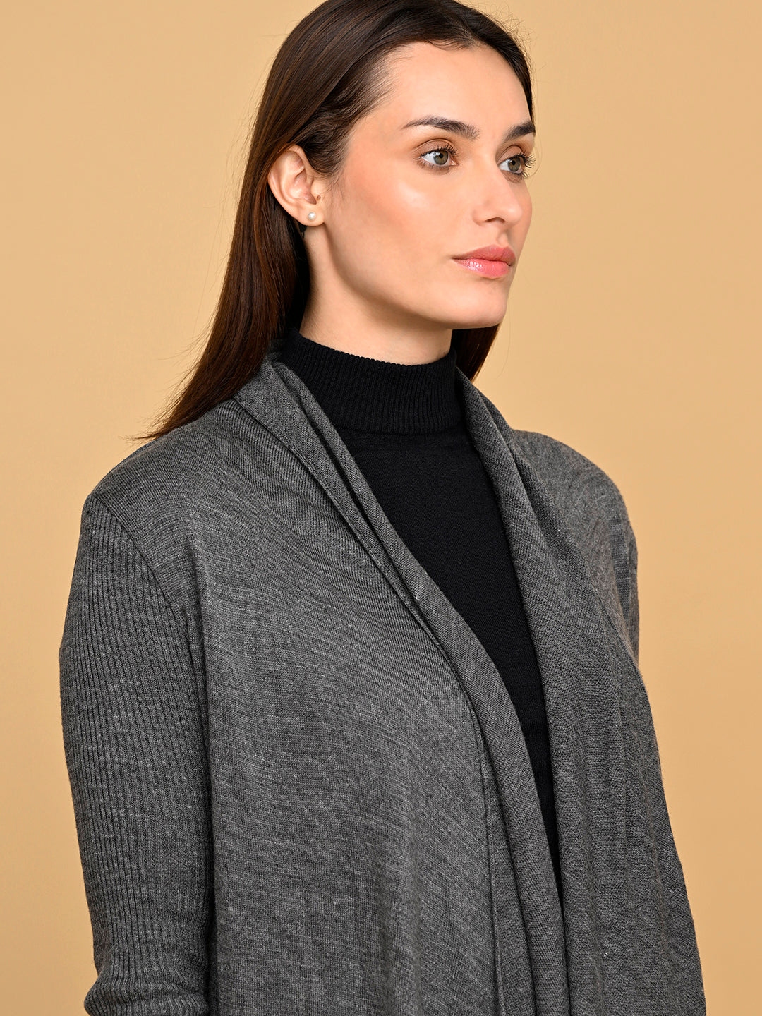 Virsa Savannah shrug